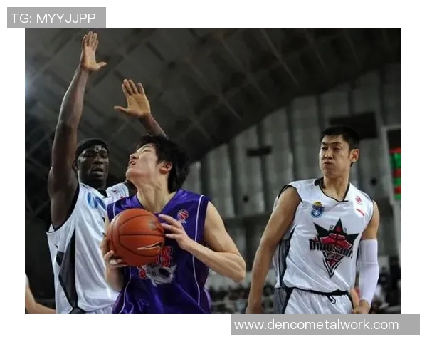 杭州篮球队包夹战术解析与深度剖析助力球队提升竞技水平